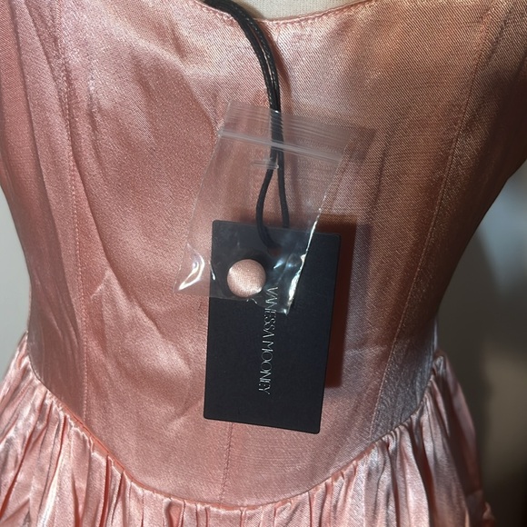 Vanessa Mooney - Picture 10 of 11